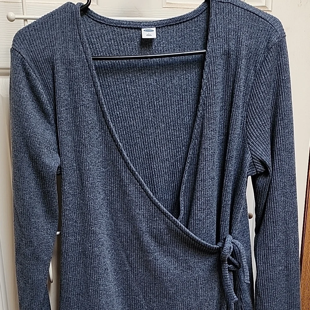 Old Navy Blue Wrap Top - Picture 5 of 9